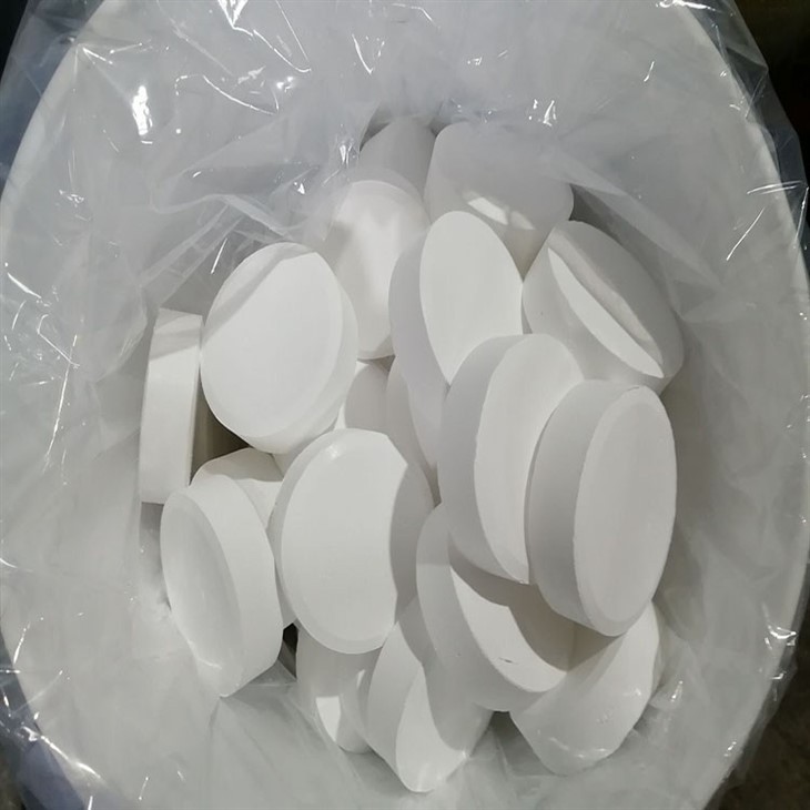 Granule Tablets 65% Calcium Hypochlorite CAS 7778-54-3 Swimming Pool Chlorine For Water Treatment